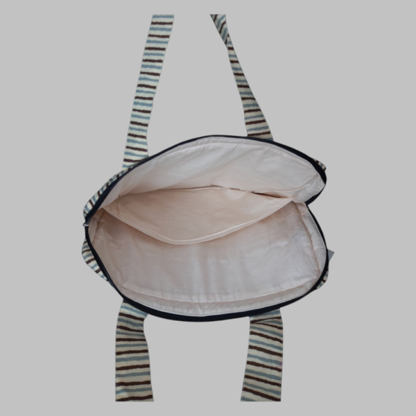 Cream Stripe Print inner